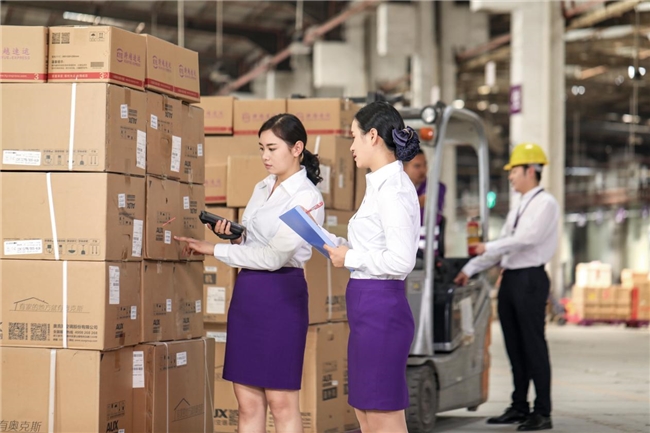 产品标准化与服务定制化，跨越速运回答快运旺季大考